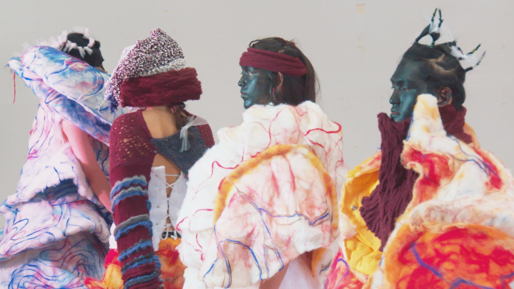 念服裝設計的喬玉創作力非常旺盛