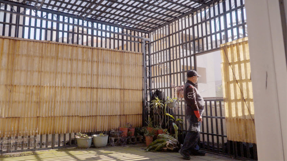 演慈康家的頂樓是國偉的小天地