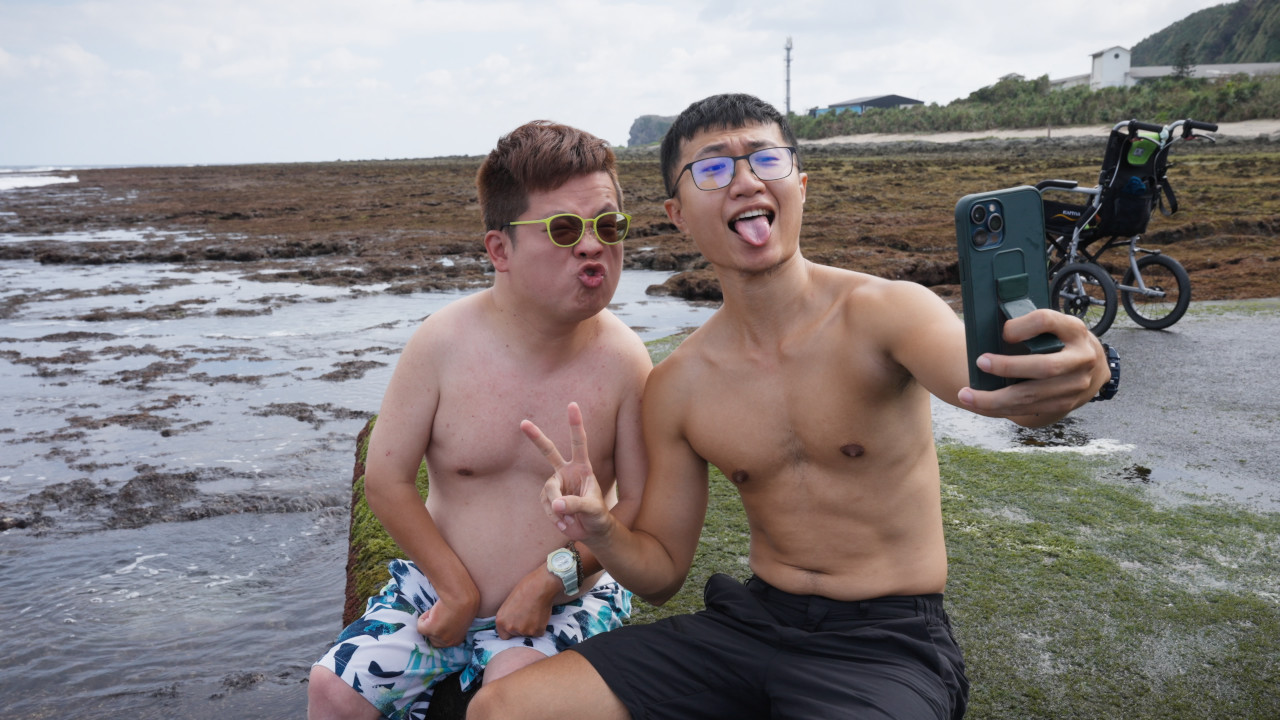 有了個人助理的協助讓凱哥的假日不去玩就在玩的路上