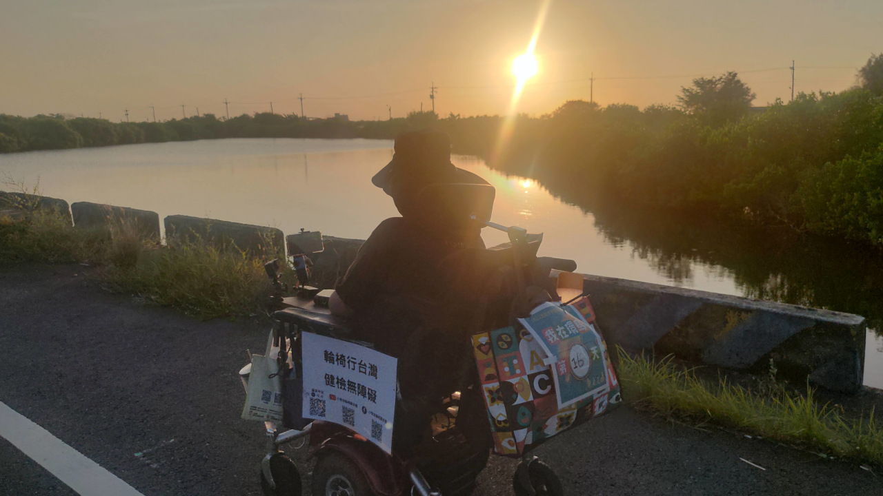 跟著兒子一起環島，才讓在都市生活的小齊有機會看到台灣旭多不同的面貌