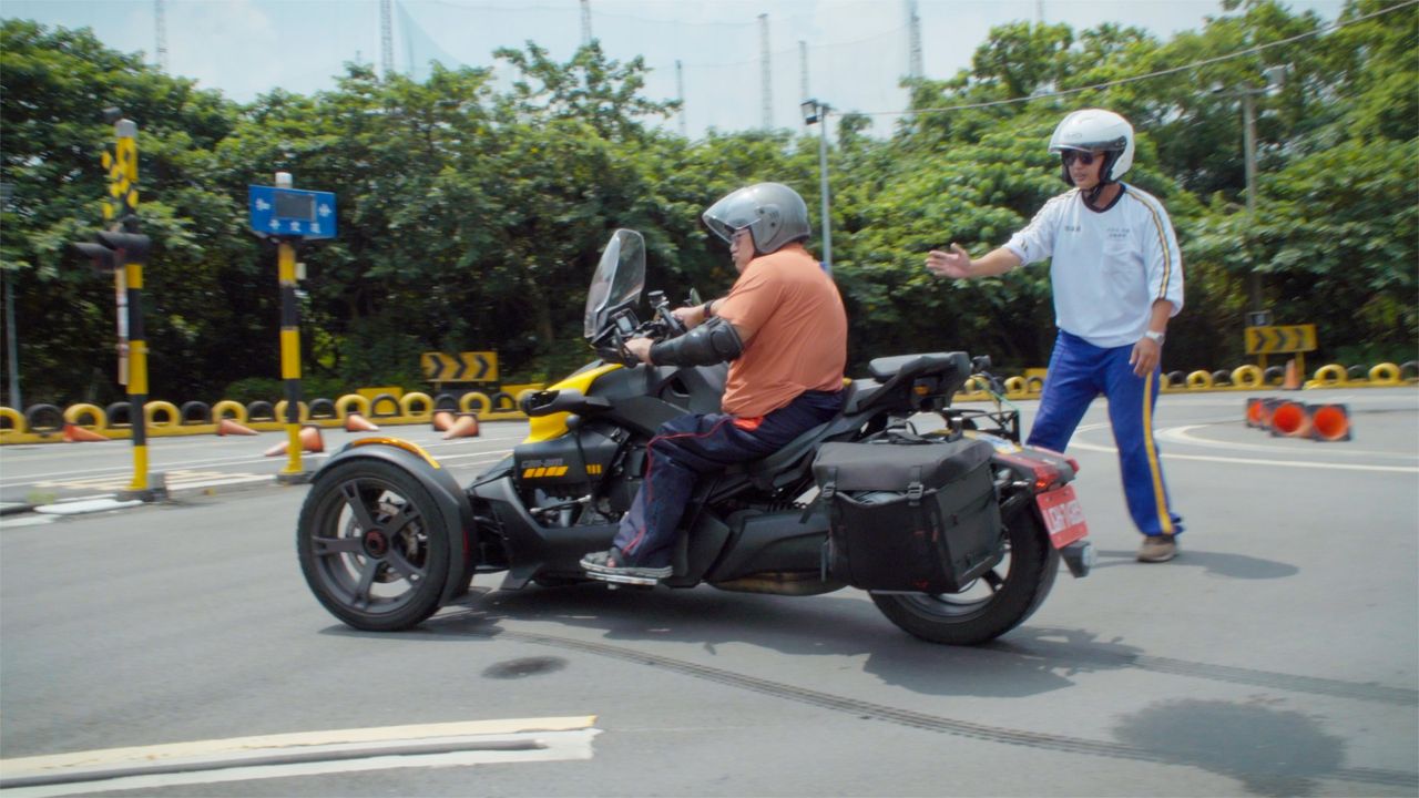身障三輪重機要轉彎需要比較大的力氣