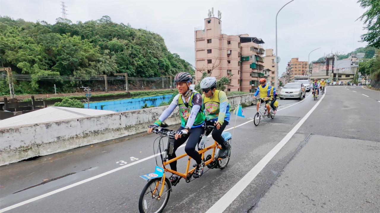 家興說騎協力車追風，有追逐夢想的感覺