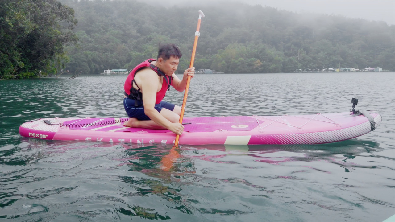 要去體驗立槳前，家興一直很擔心自己體重太重，板子會沈下去