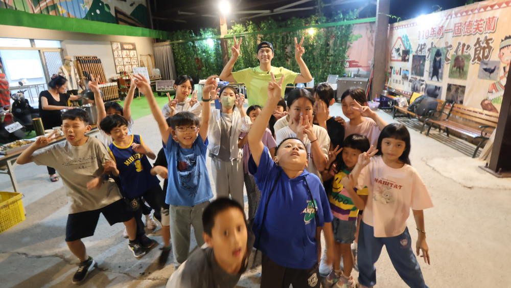 臺中市德芙蘭國小